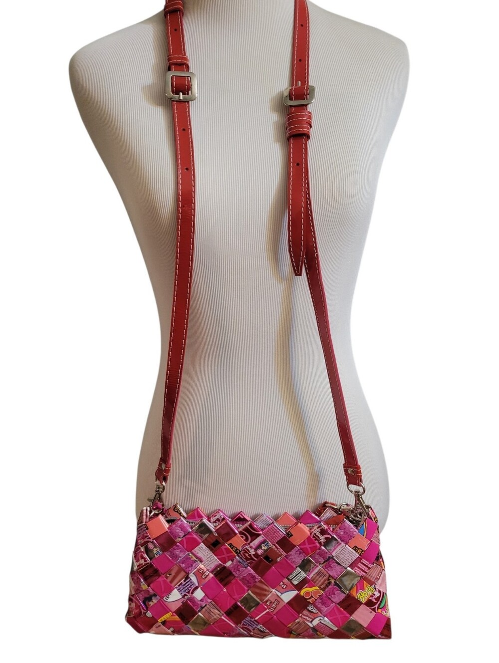Nahui Ollin Eco-Friendly Wristlet/Crossbody Bag - Picture 3 of 11